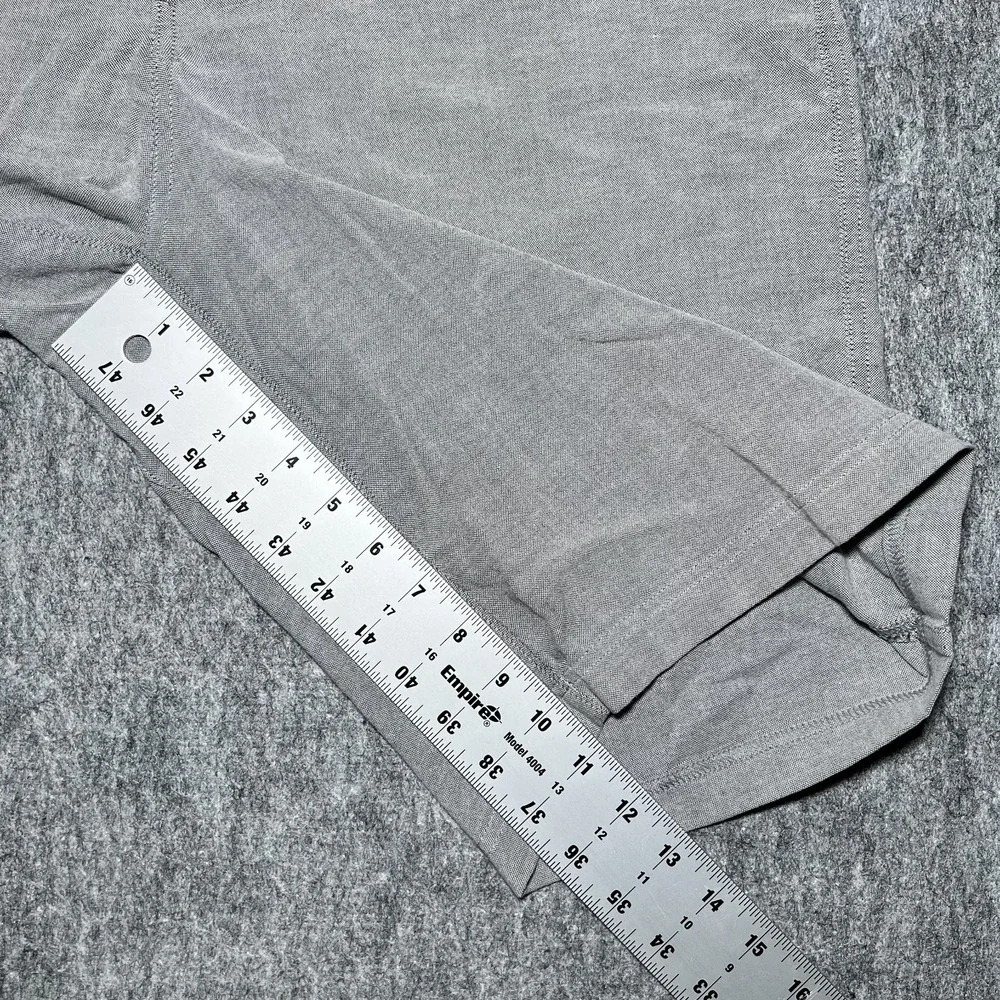 Lululemon Commission Shorts Men 38 x 11 Light Gray Chino Casual Summer Logo